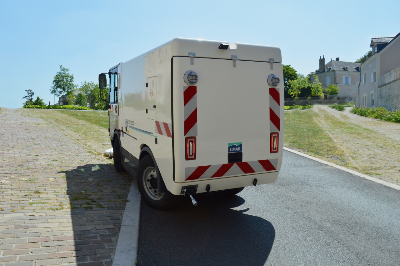 Laveuse decapeuse eau chaude LD 2500+  image 3