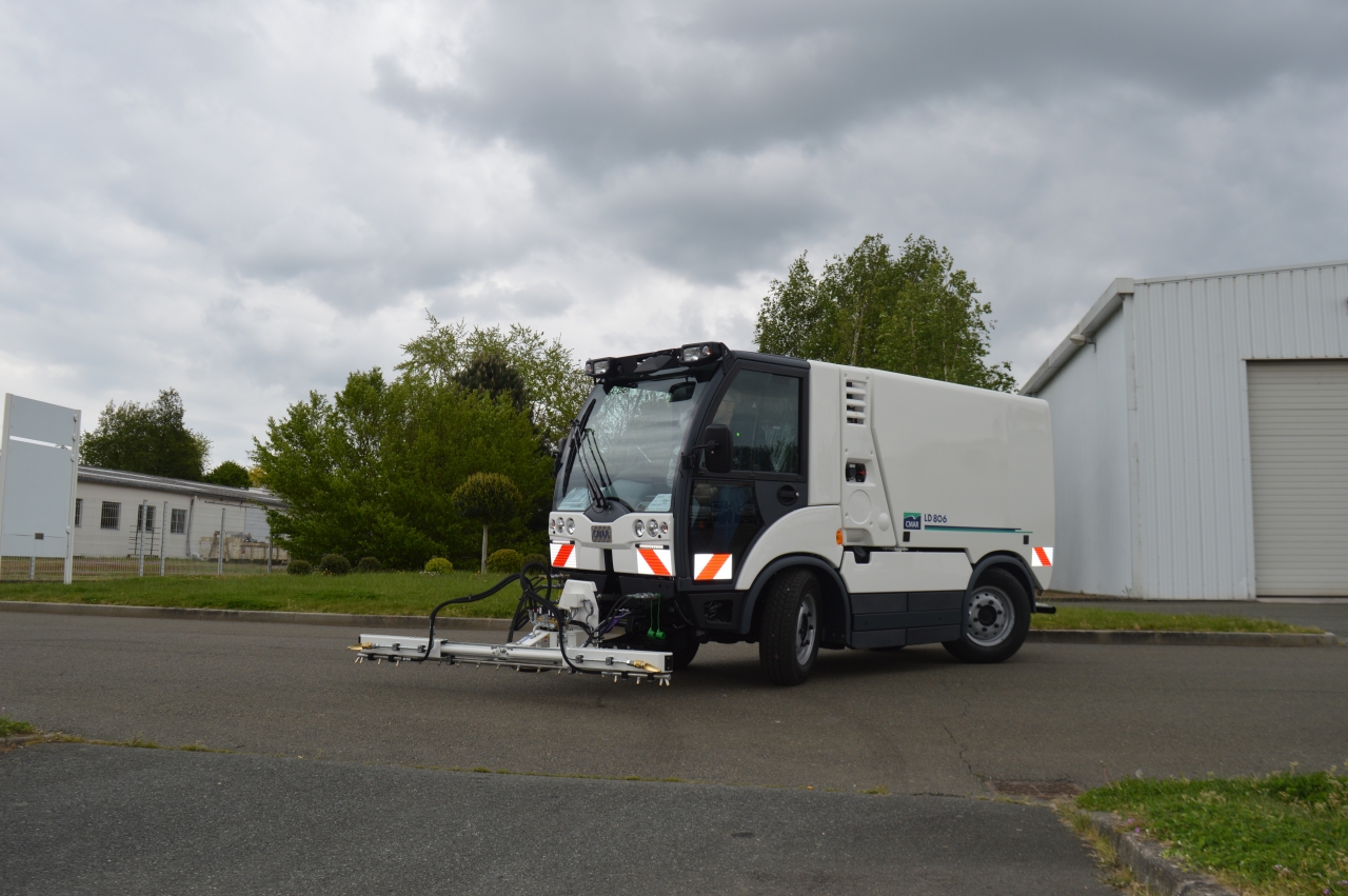 Laveuse Decapeuse eau chaude LD 2500 image 1