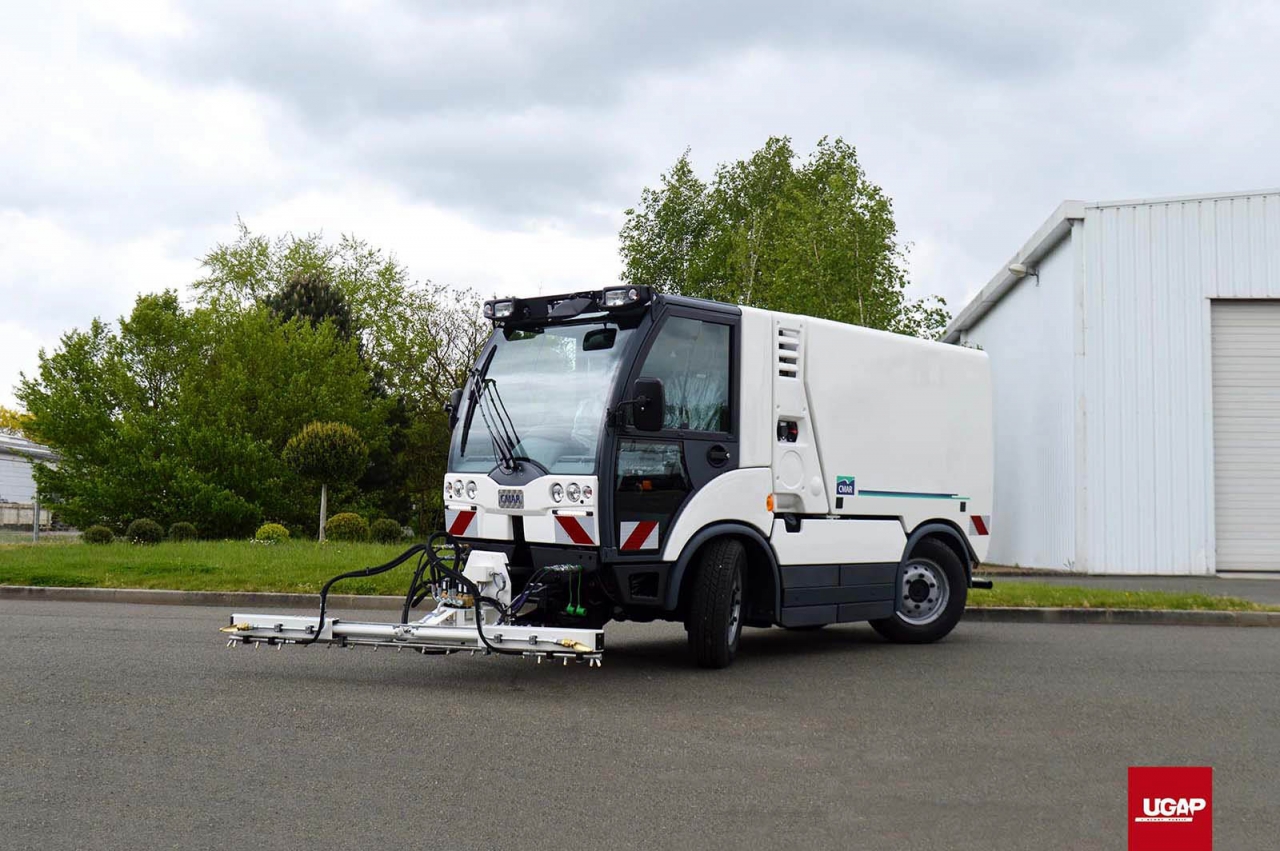 Laveuse Décapeuse eau chaude LD 2500 image 2