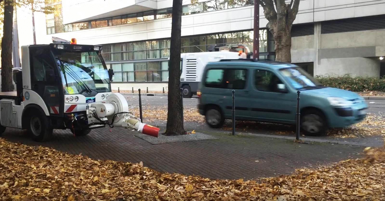 Souffleur de feuilles image 0