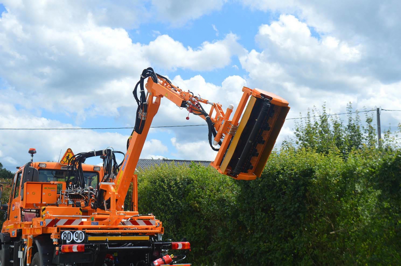 UNIMOG rail-route SNCF image 1