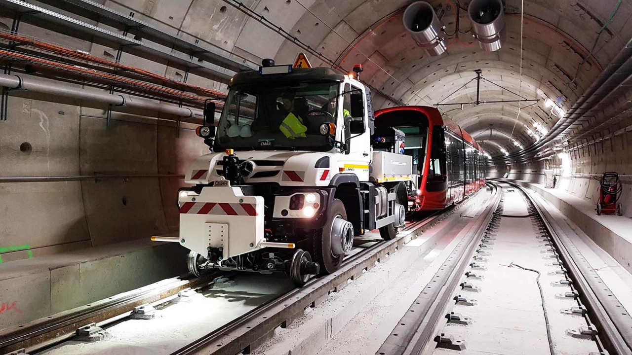 UNIMOG rail-route traction image 2