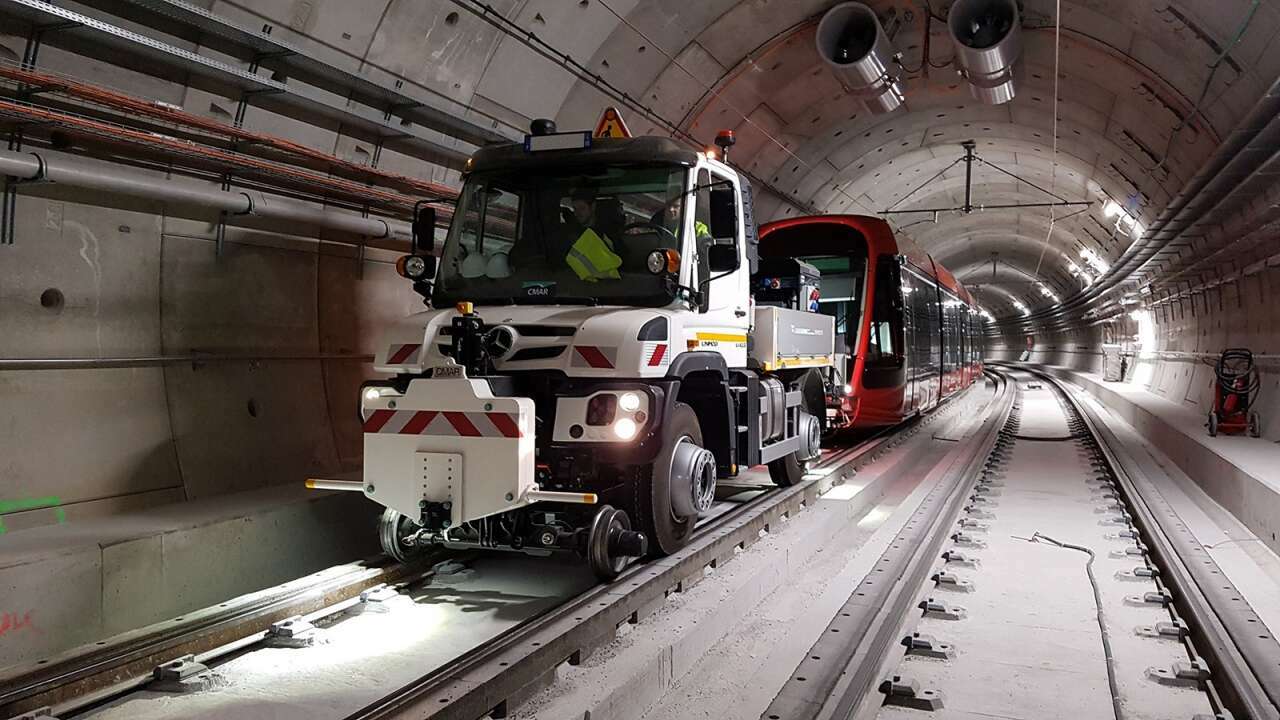 UNIMOG rail-route traction image 2